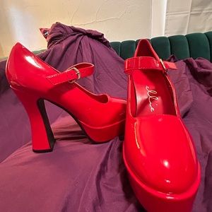 Ellie shoes red pumps 5 inch heel some black scuffing